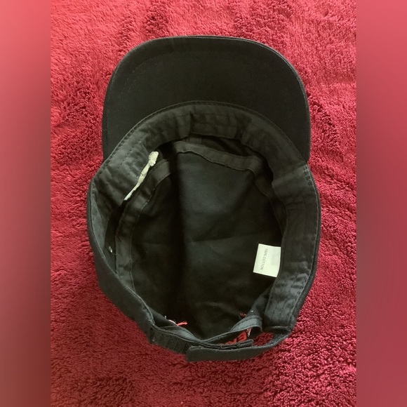 2/$30. Carlsberg England Cotton Newsboy Hat - Picture 3 of 3